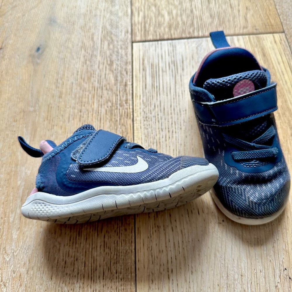 Nike Free Run Kids' Shoes (7C)